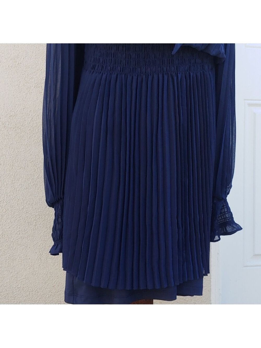 Banana Republic Women's Navy Pleaded Dress -Medium - Picture 6 of 13